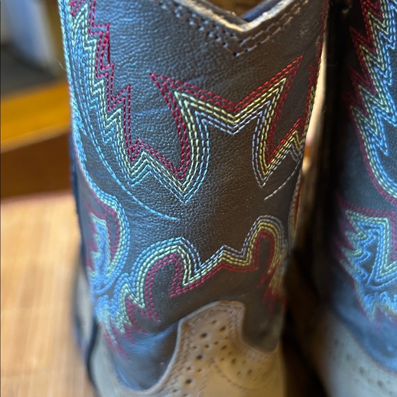 ARIAT BOYS WORKHOG PULL ON WESTERN BOOTS SZ 1 - Picture 5 of 15